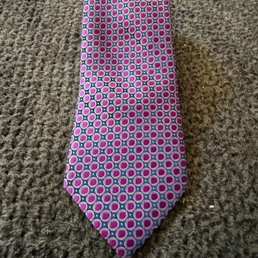 Ted Baker bright Elegant Purple and Blue with circle PatternTie preppy
